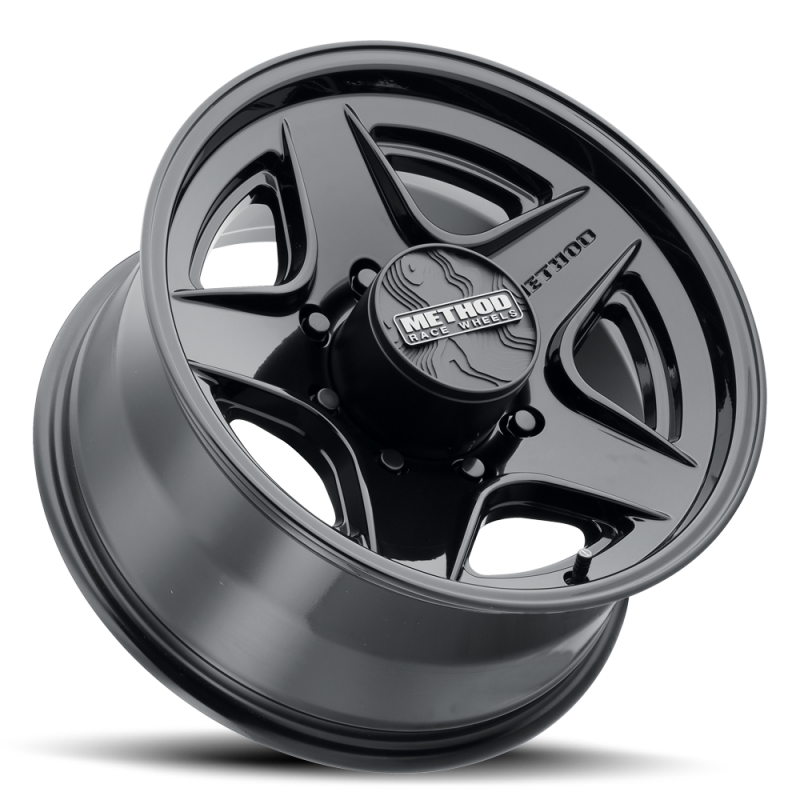 Method MR319 18x9 18mm Offset 8x6.5 BP 130.81mm CB Gloss Black Wheel