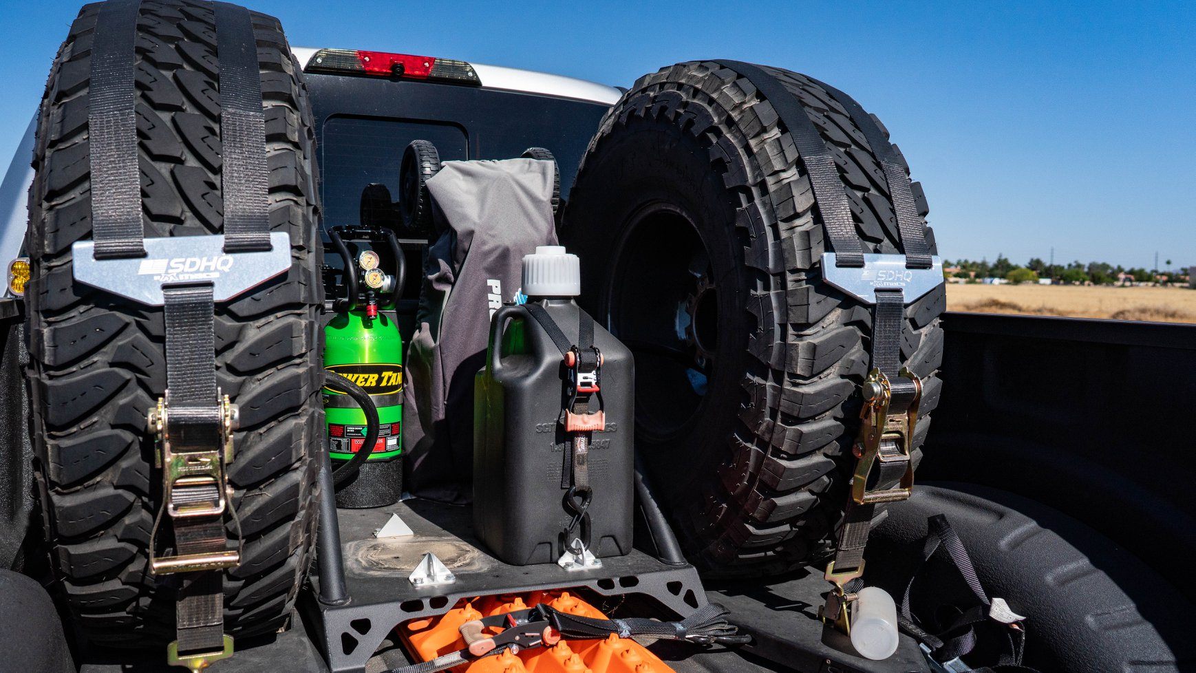 '17-23 Ford F250/350 SDHQ Built In Bed Chase Rack