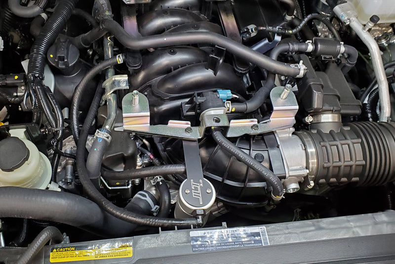 J&L 16-23 Nissan Titan 5.6L Passenger Side Oil Separator 3.0 - Clear Anodized