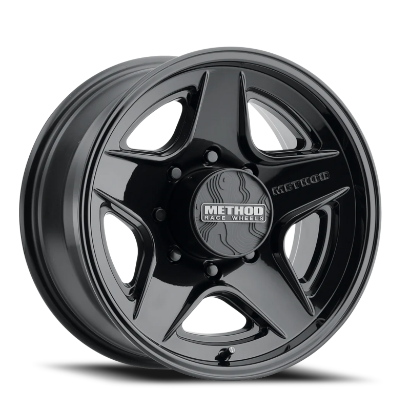 Method MR319 18x9 18mm Offset 8x6.5 BP 130.81mm CB Gloss Black Wheel