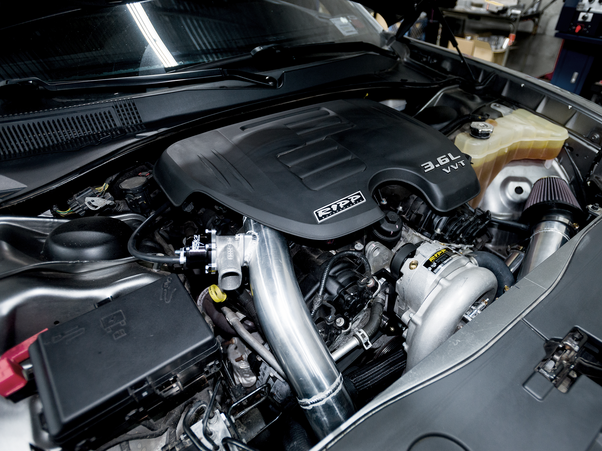 Ripp Superchargers 2011 - 2014 Chrysler 300 3.6L V6 Supercharger Kit
