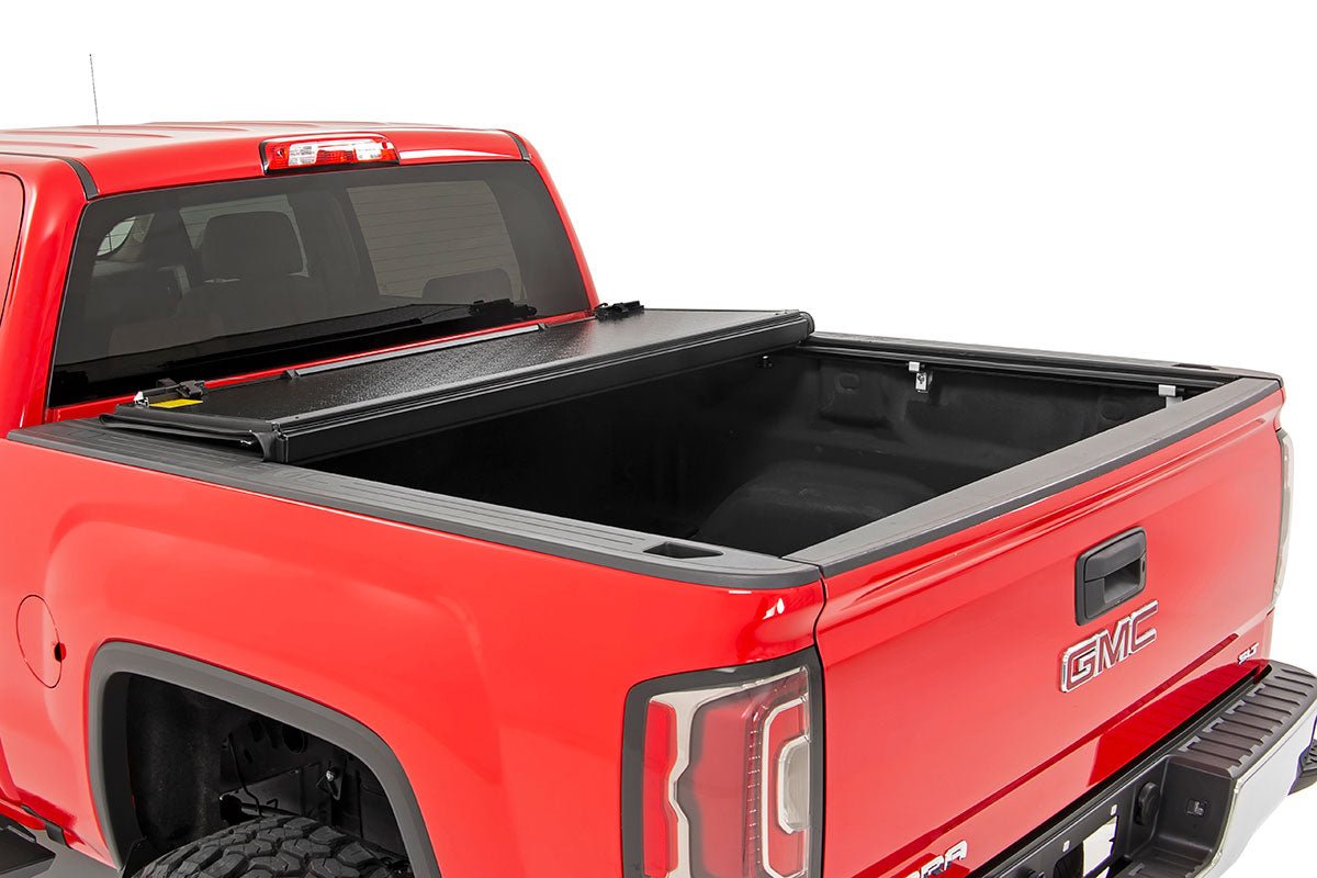 Rough Country Low Profile Tri Fold Aluminum Tonneau Cover for 2014-2019 Silverado Sierra 1500 2500HD 3500HD