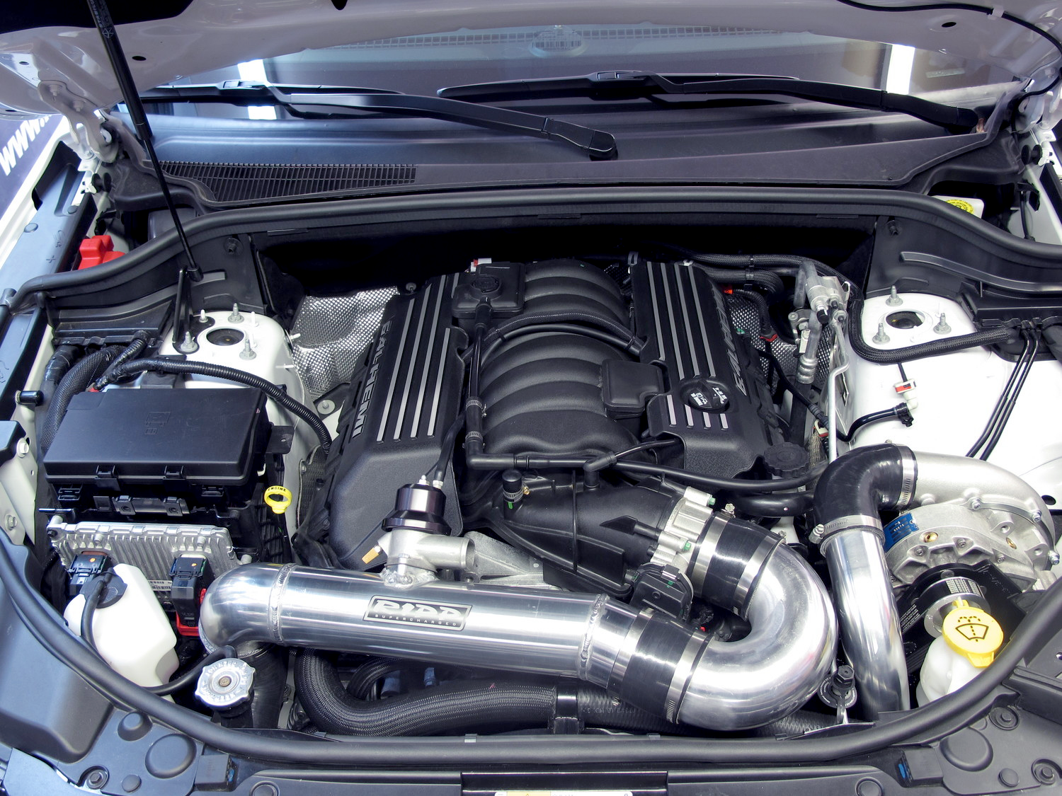 Ripp Superchargers 2011 - 2014 Chrysler 300 3.6L V6 Supercharger Kit