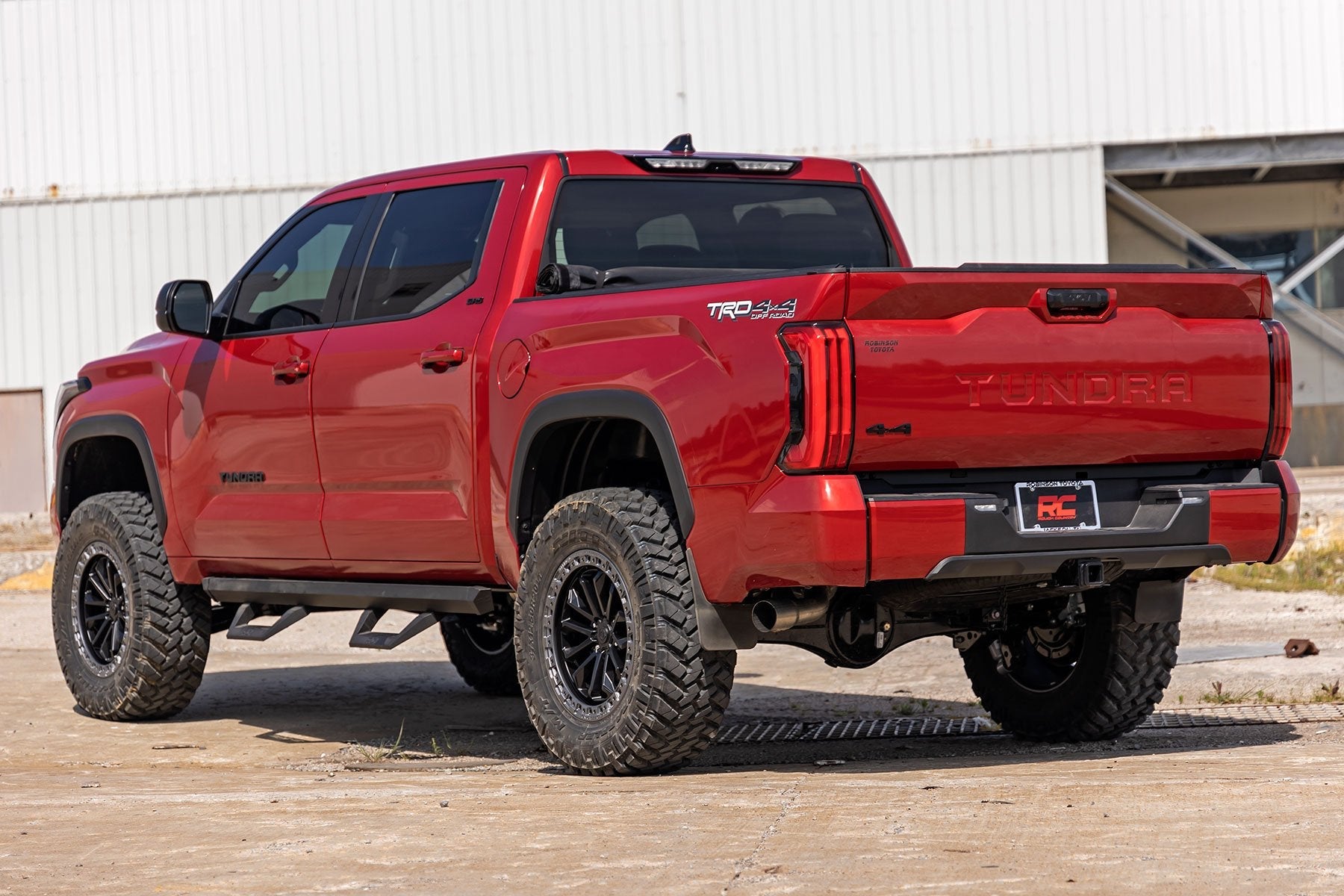 Rough Country Bolt on SRX2 Aluminum Side Nerf Steps for 2022-2025 Toyota Tundra