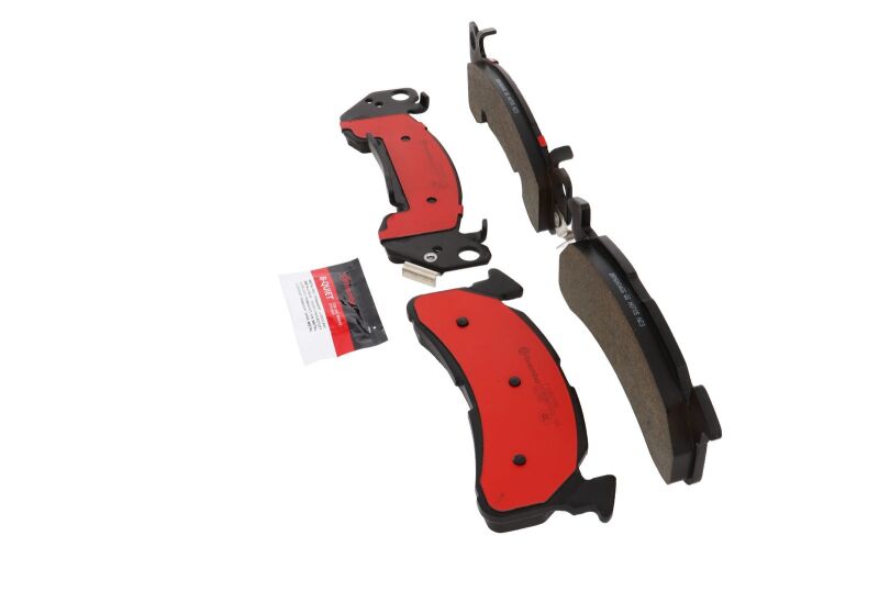 Brembo OE 95-96 Chevrolet G30/GMC G3500 Ceramic Brake Pad - Front