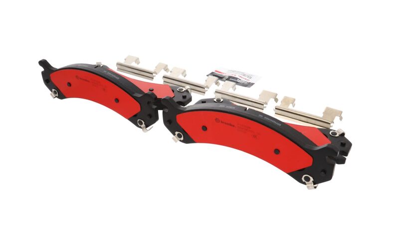 Brembo OE 18-20 Chevrolet Express 3500/GMC Savana 3500 Ceramic Brake Pad - Front