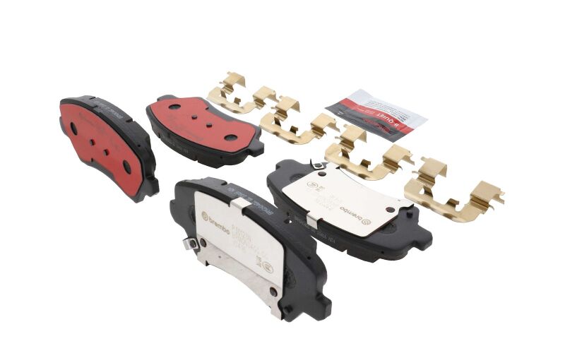 Brembo OE 2017 Hyundai Elantra/Elantra GT/16-17 Veloster/19-21 Veloster Ceramic Brake Pad - Front