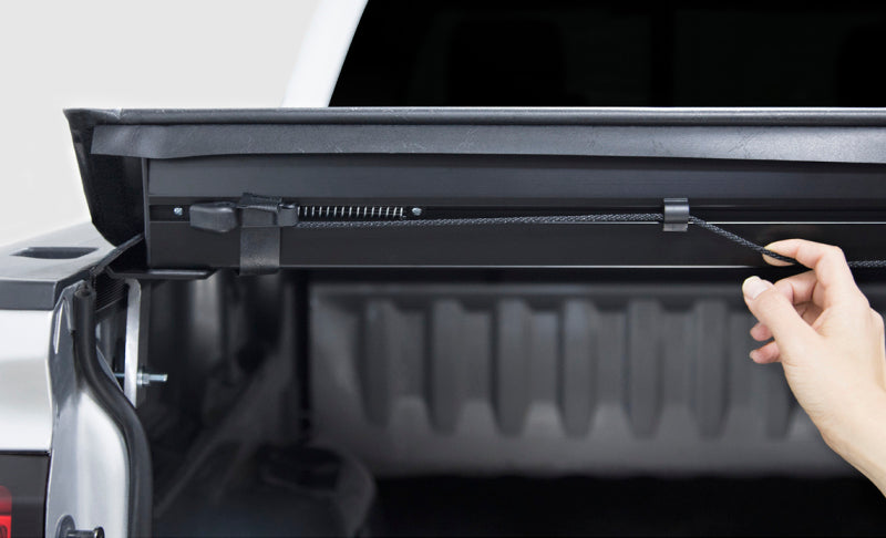 Access 2024 Toyota Tacoma 5ft Bed Lorado Roll-Up Bed Cover