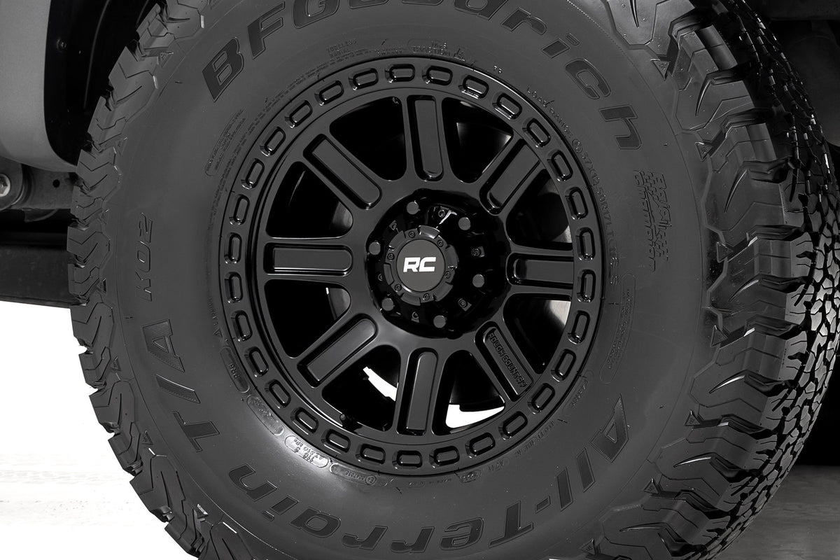 Rough Country 84 Series Wheel | Gloss Black | 18x8.5 | 6x5.5 | +0mm