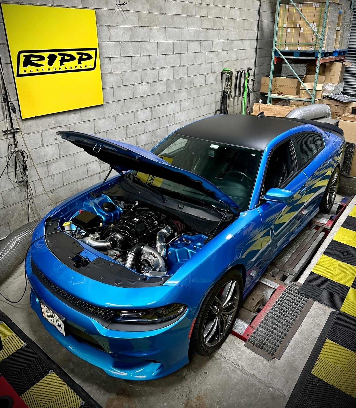 Ripp Superchargers 2011 - 2014 Chrysler 300 3.6L V6 Supercharger Kit