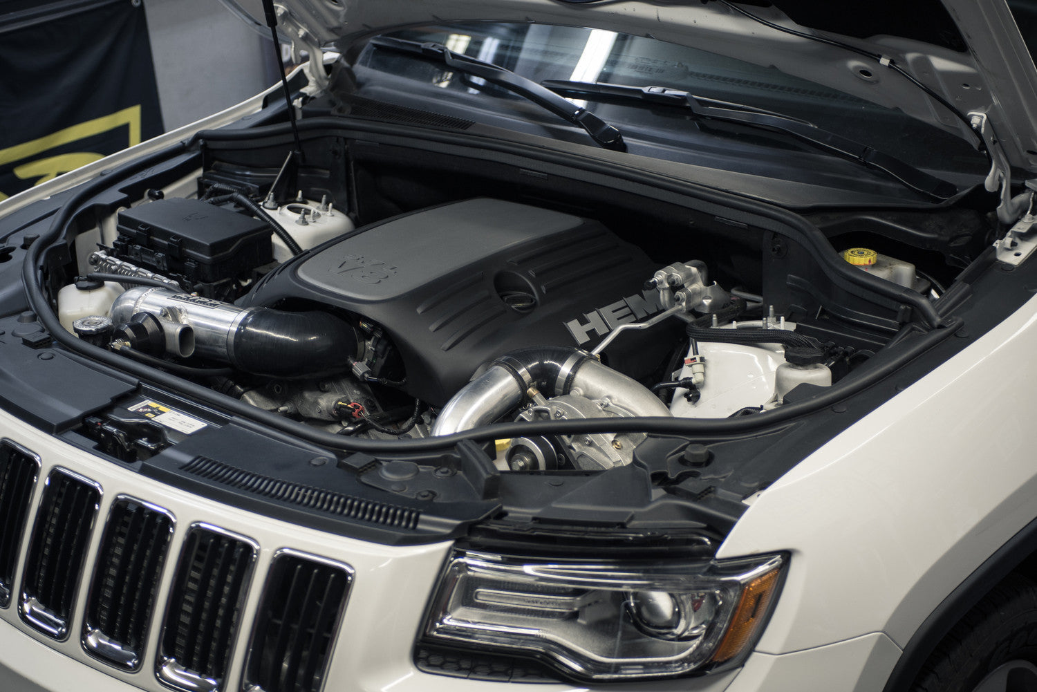 Ripp Superchargers 2015 5.7 Grand Cherokee Hemi Supercharger Kit