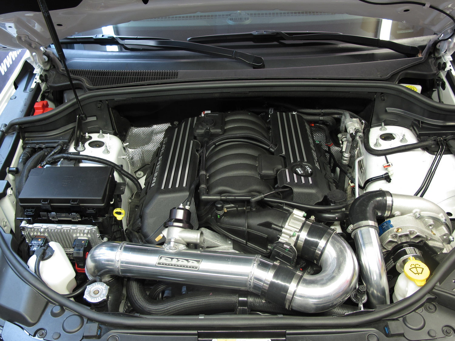 Ripp Superchargers 2016-2018 6.4 SRT JEEP Grand Cherokee - Supercharger Kit