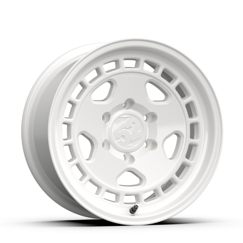 fifteen52 Turbomac HD Classic 17x8.5 / 6x135 BP / 0 ET / 87.1 CB / 4.75 BS / Classic White Wheel