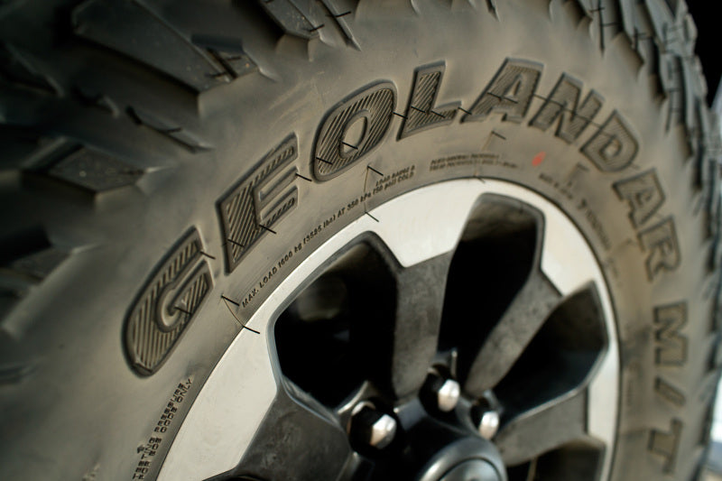 Yokohama Geolandar M/T G003 Tire - LT285/65R20 127/124Q