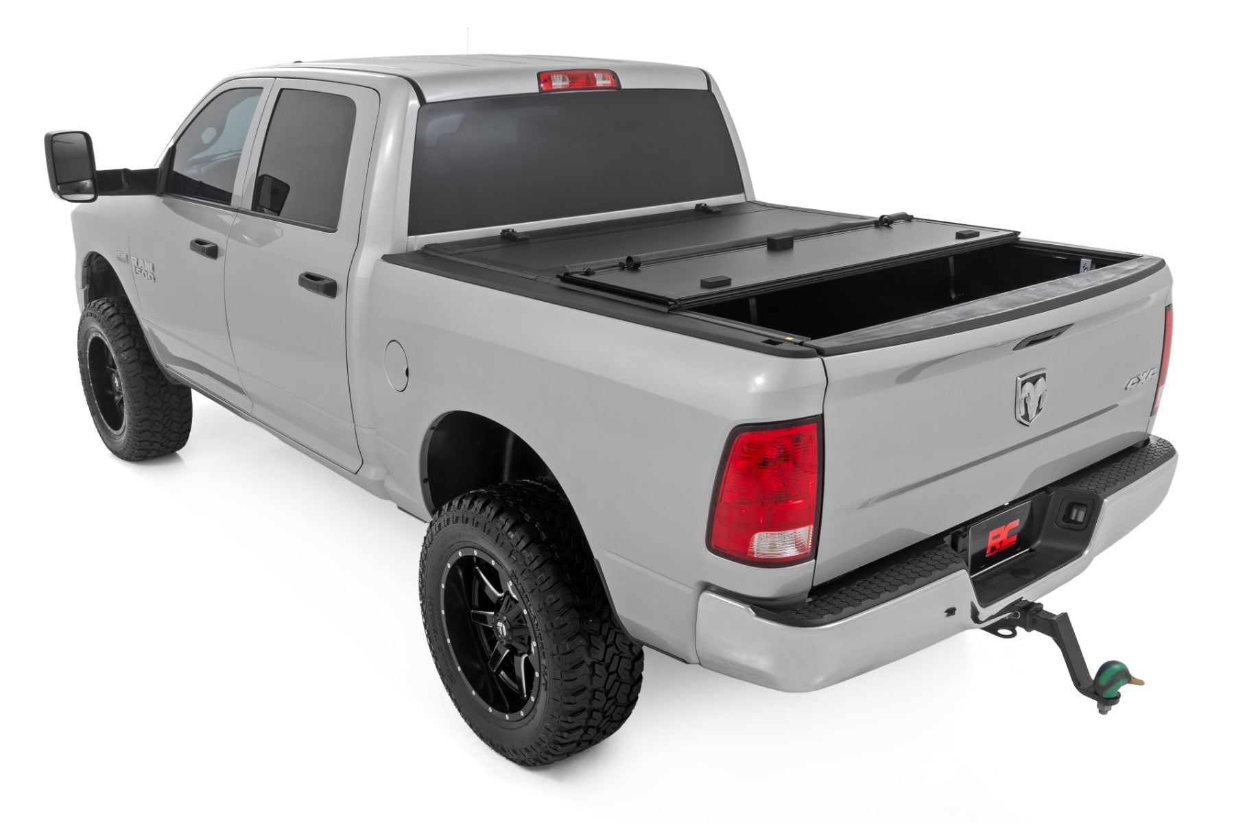 Rough Country 49319550 Tri Fold Aluminum Hard Tonneau Cover for 2009-2018 Ram 1500 (5.7" Bed)
