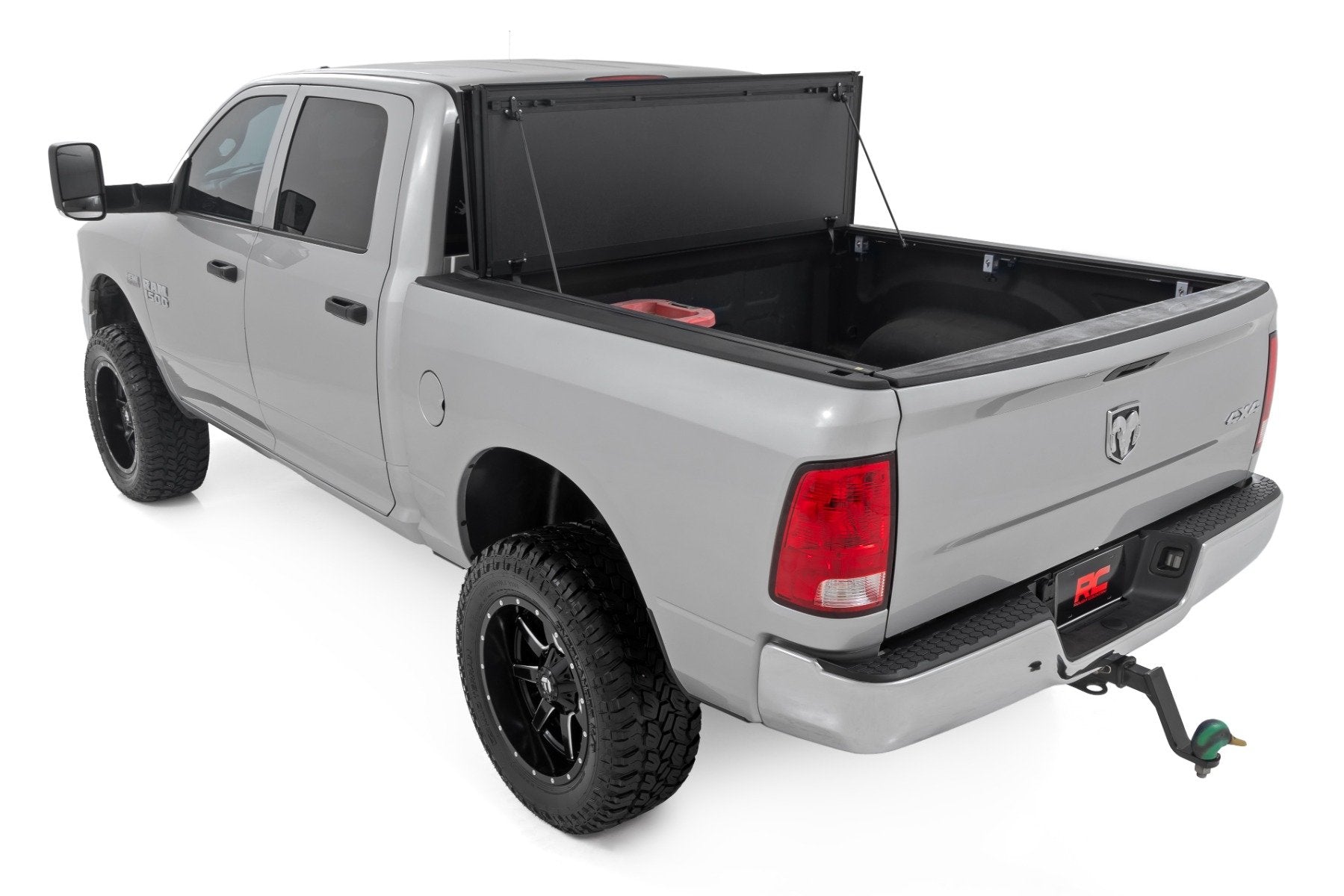 Rough Country 49319550 Tri Fold Aluminum Hard Tonneau Cover for 2009-2018 Ram 1500 (5.7" Bed)