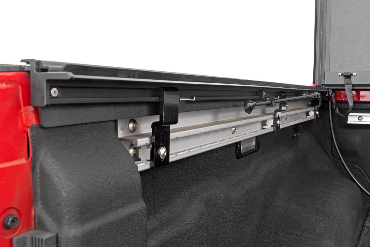 Hard Tri-Fold Flip Up Bed Cover | 5' Bed | Nissan Frontier 2WD/4WD (22-26)