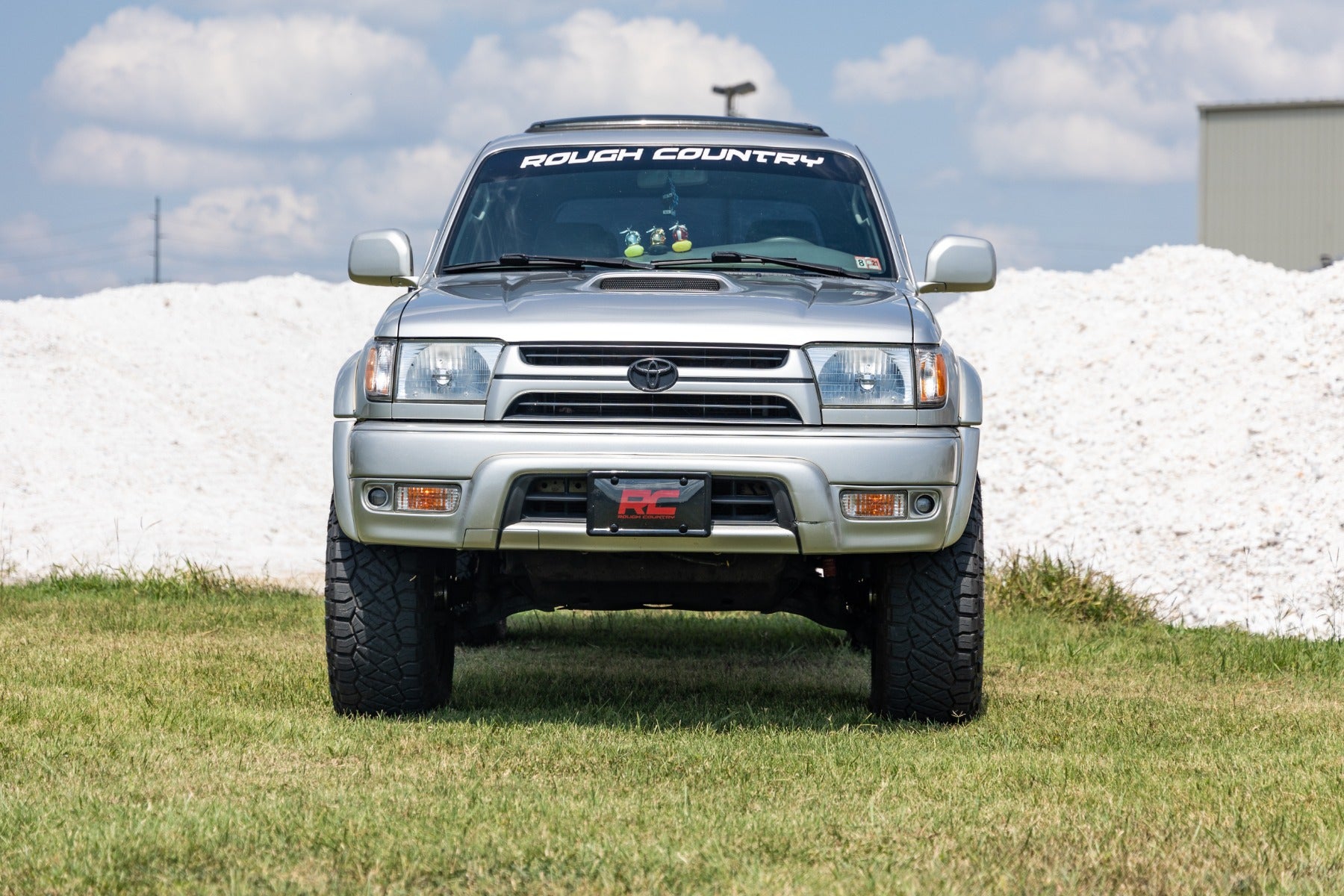 Rough Country 77530 Lift Kit 3" for 1996-2002 Toyota 4Runner