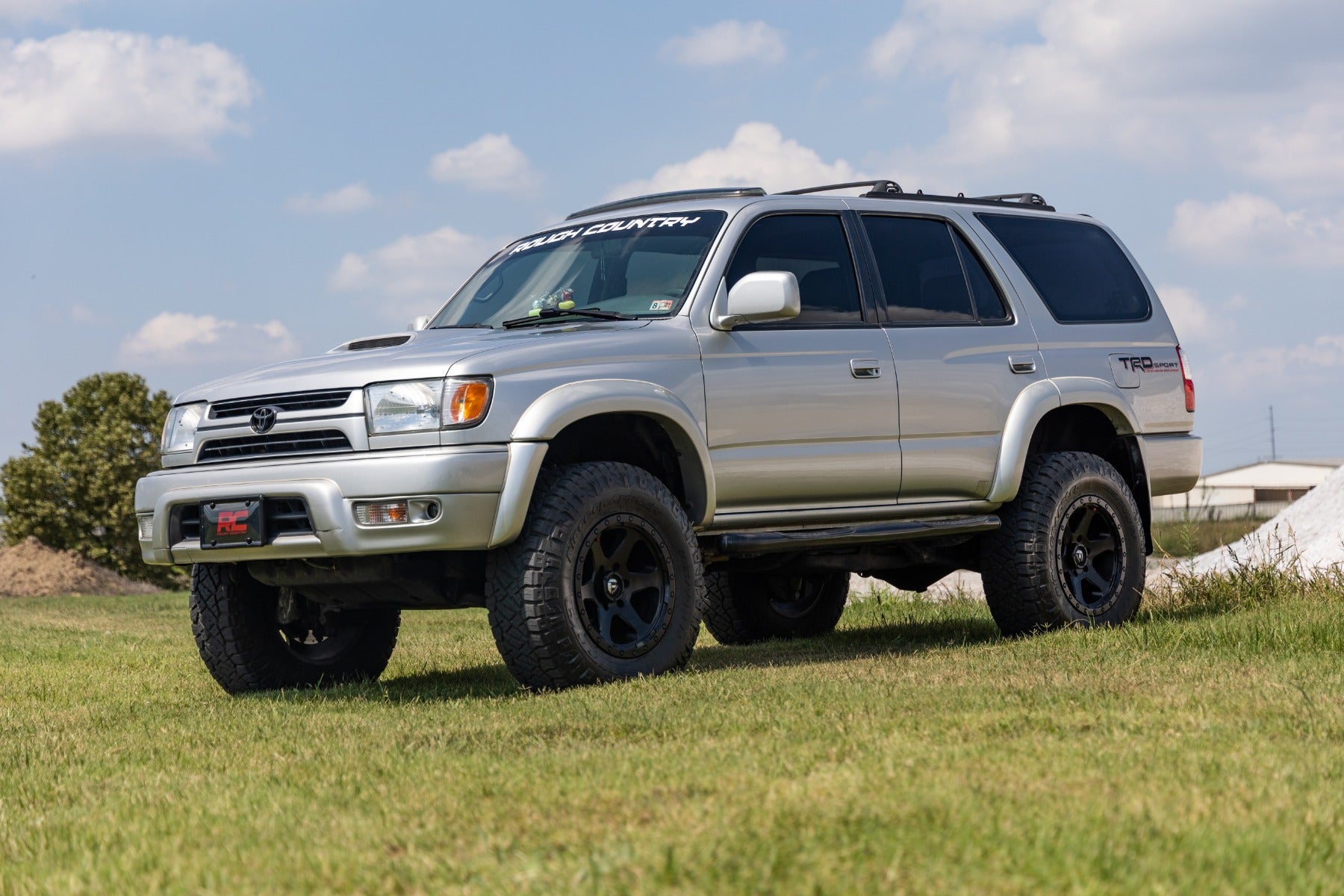 Rough Country 77530 Lift Kit 3" for 1996-2002 Toyota 4Runner
