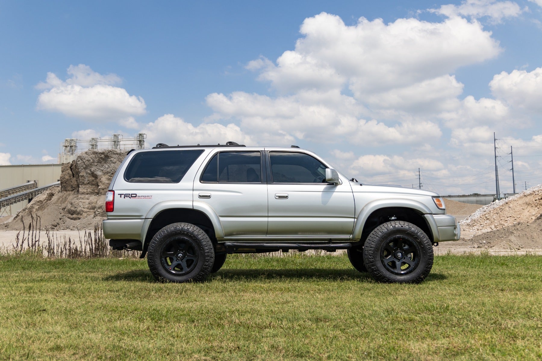 Rough Country 77530 Lift Kit 3" for 1996-2002 Toyota 4Runner