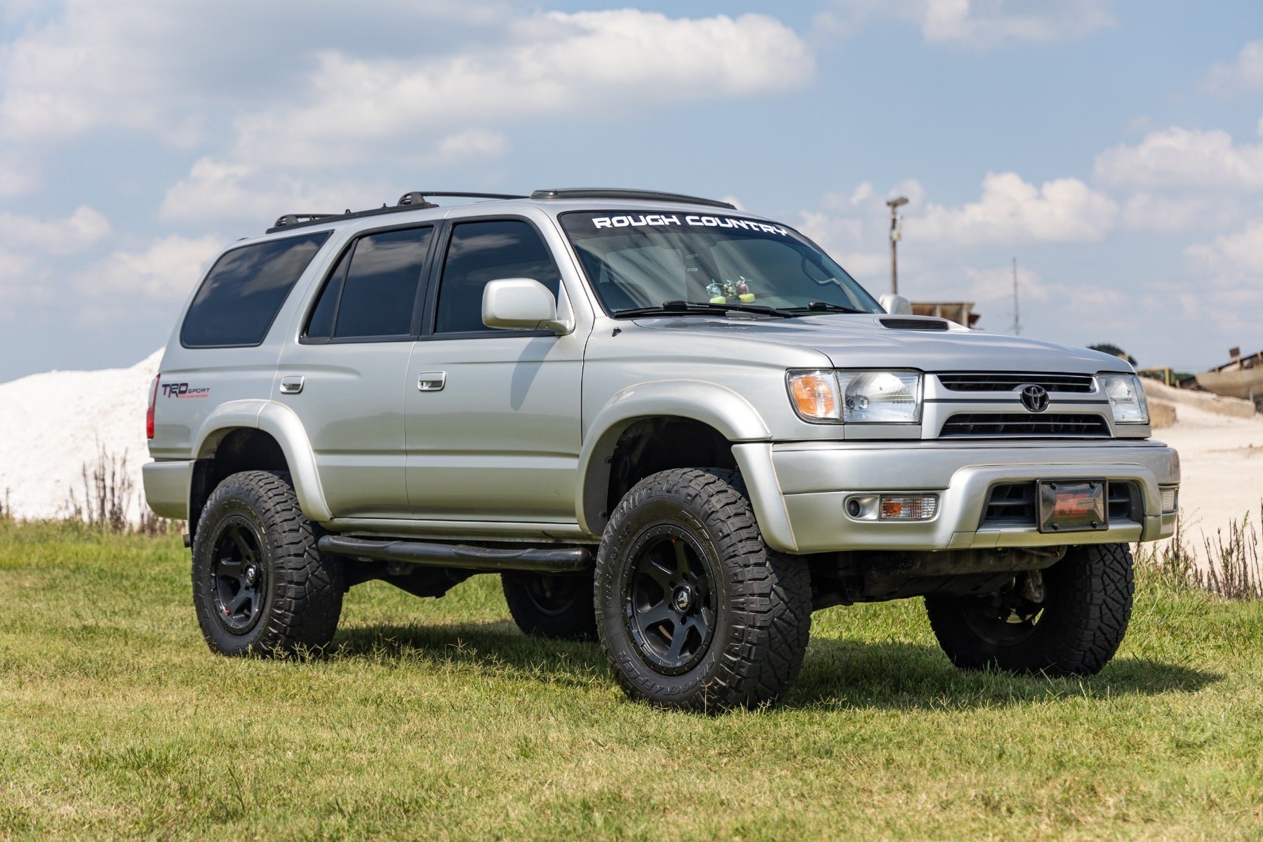 Rough Country 77530 Lift Kit 3" for 1996-2002 Toyota 4Runner