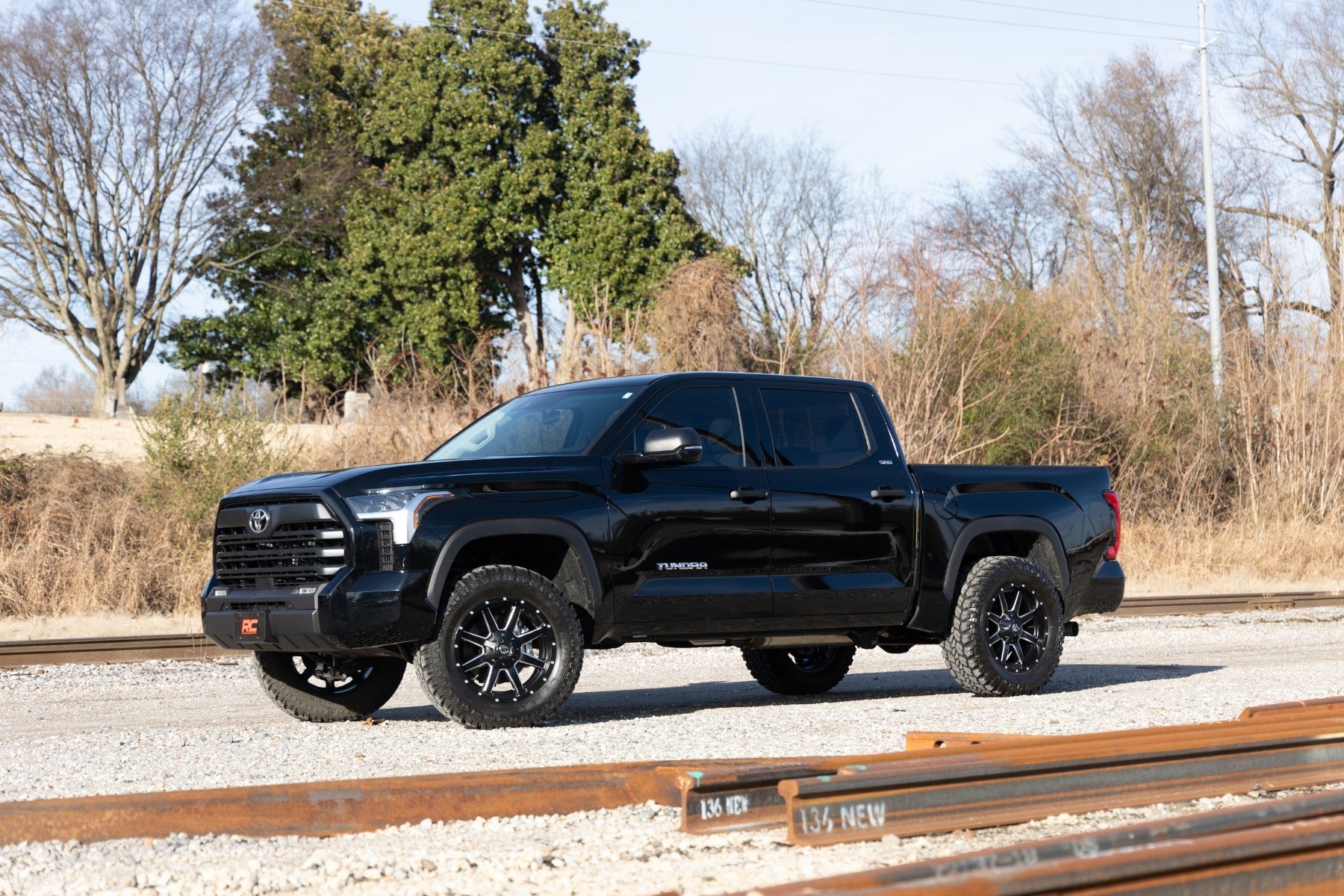 Rough Country 88000_A Leveling Kit 1.75" for 2022-2024 Toyota Tundra 2WD/4WD