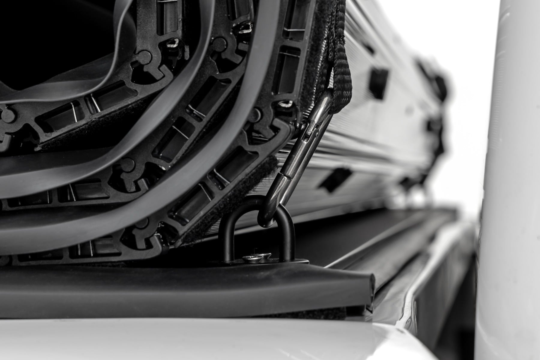 Hard Roll Up Bed Cover | 5'9" Bed | Chevy/GMC Sierra/Silverado 1500 (07-13)