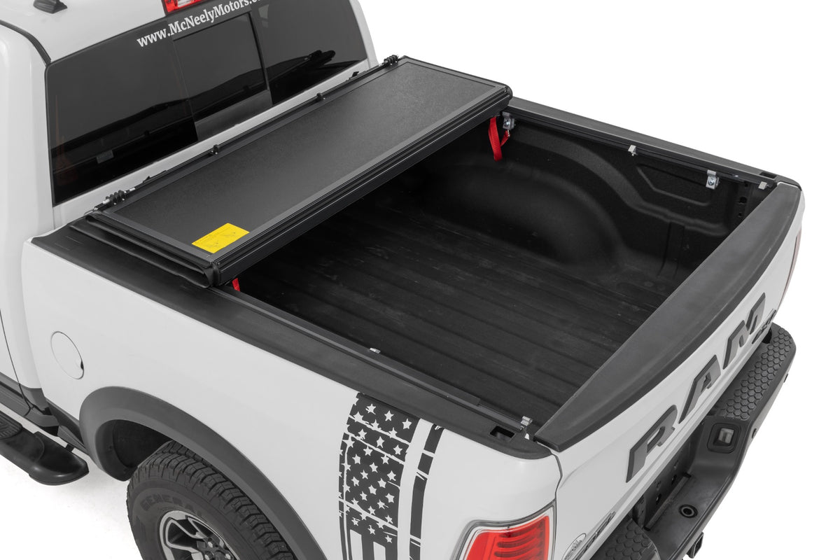 Hard Low Profile Bed Cover | 5'7" Bed | No Rambox | Ram 1500 2WD/4WD (2009-2018 & Classic)