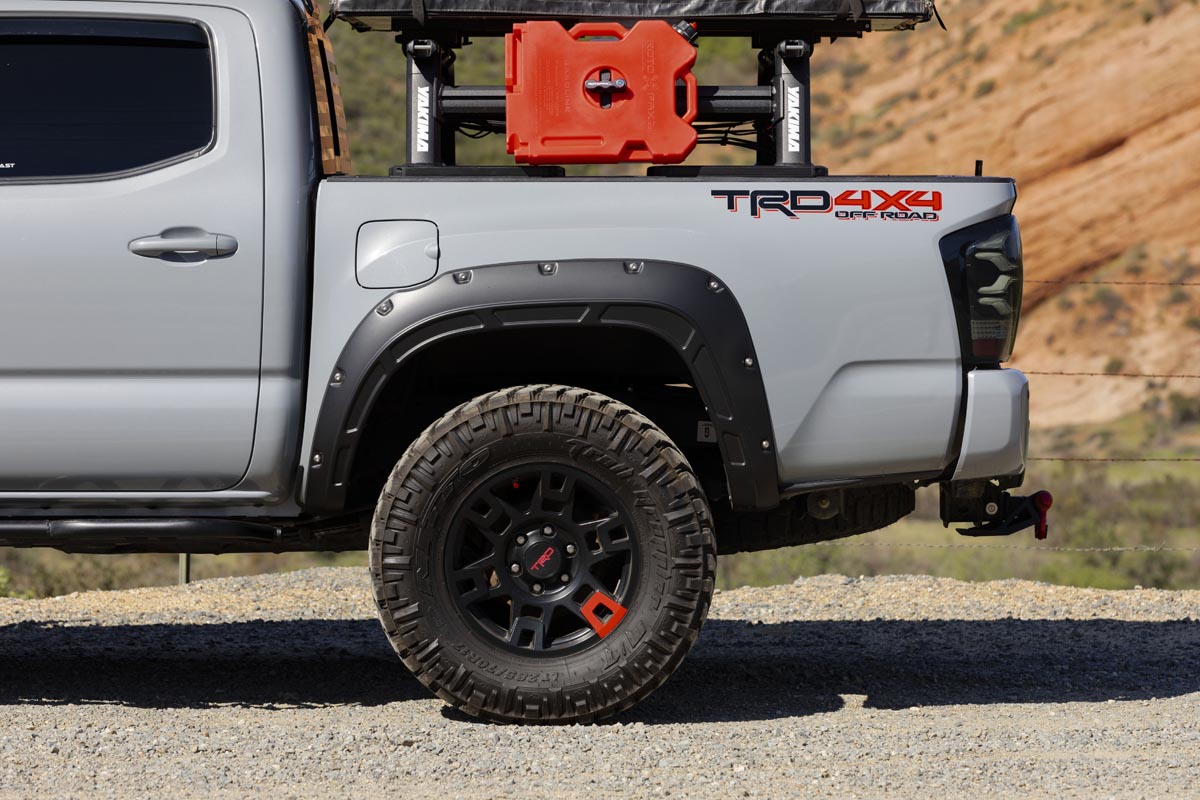 Defender Fender Flares | 1D6 Silver Sky Metallic | Toyota Tacoma (16-23)