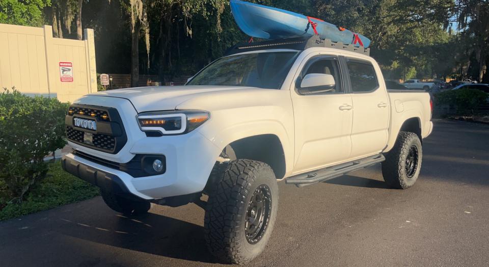 Rough Country Low Profile LED Roof Rack for 2005-2023 Toyota Tacoma 2WD / 4WD