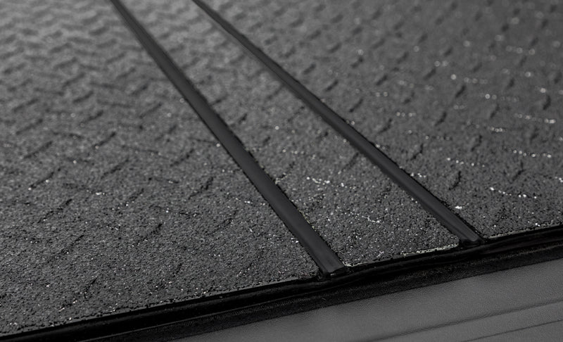 Access 23+ Chevy Colorado 5ft LOMAX Trifold Bed Cover - Black Diamond