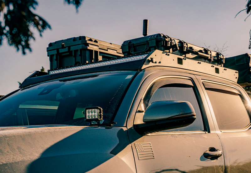 Cali Raised 05-23 Toyota Tacoma Premium Roof Rack - 42 In White Dual Row Spotam/No Switch/Light K