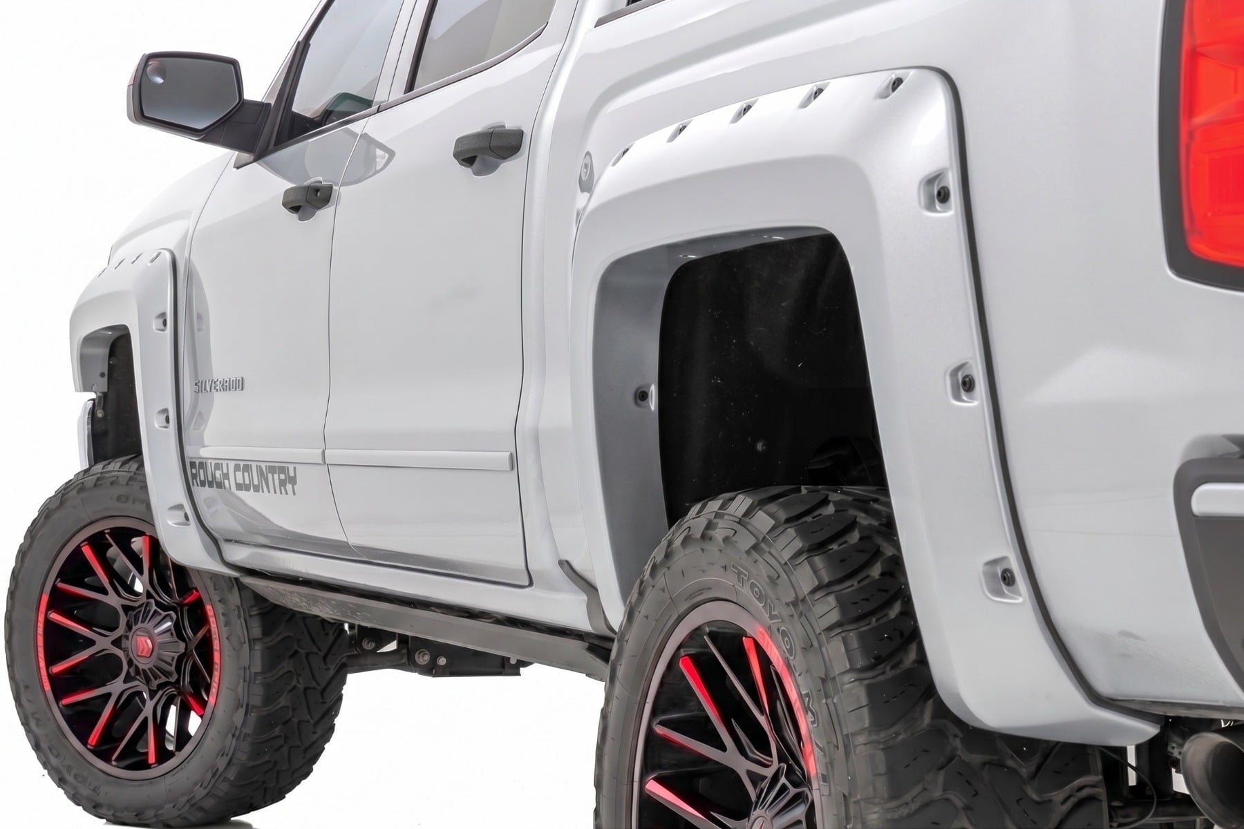 Pocket Fender Flares | 6'7" & 8' Bed | GAN Silver Ice Metallic | Chevy Silverado 1500 (14-18)/2500HD