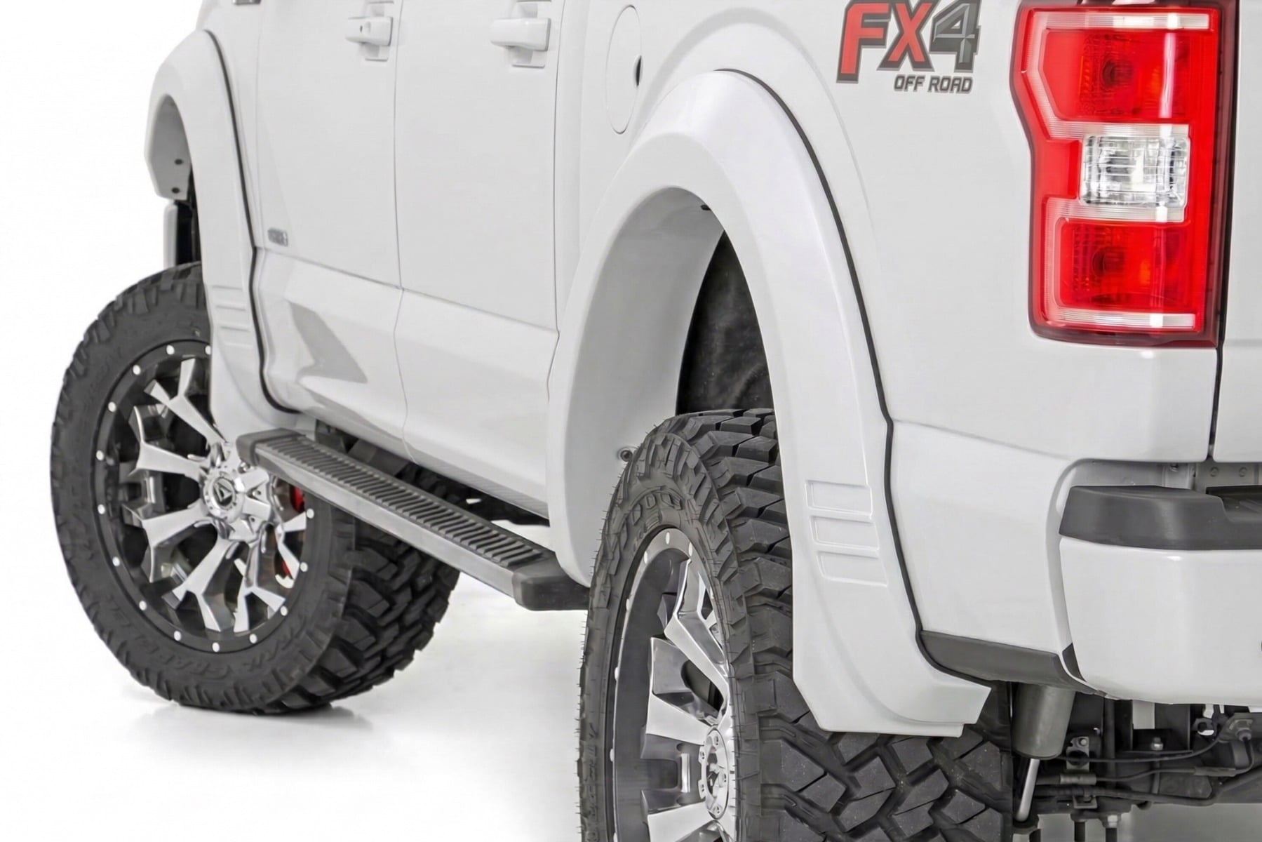 SF1 Fender Flares | YZ Oxford White | Ford F-150 2WD/4WD (2015-2017)