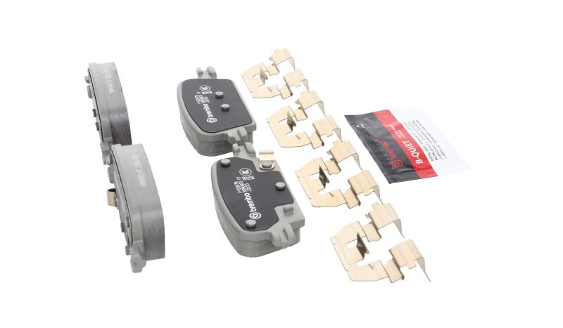 Brembo OE 16-21 Chevrolet Malibu Ceramic Brake Pad - Rear