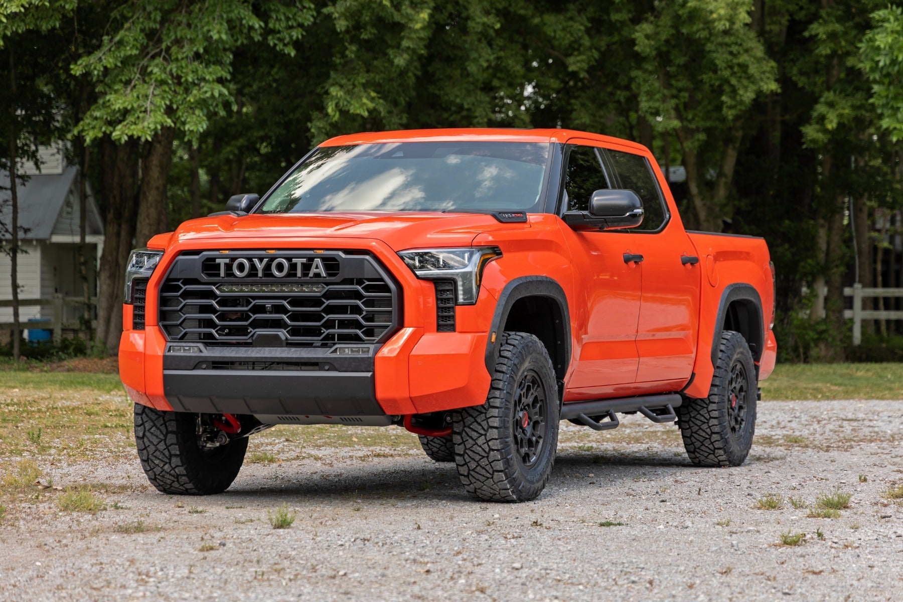 Rough Country Lift Kit 2.5" for TRD PRO 2022-2024 Toyota Tundra 4WD (With UCA)