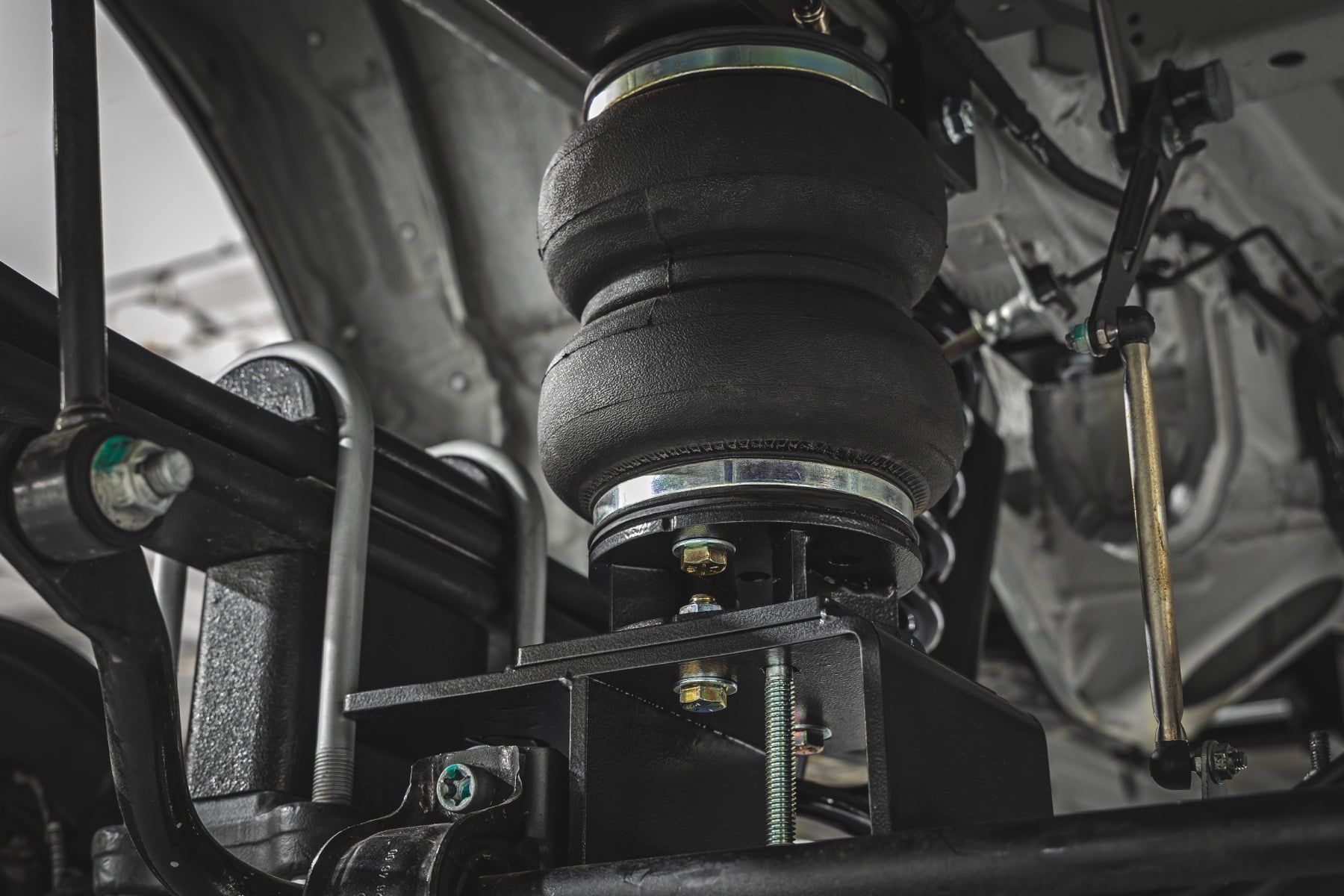 Air Spring Kit | Mercedes-Benz Sprinter 2500/Sprinter 3500XD  (2019-2026)