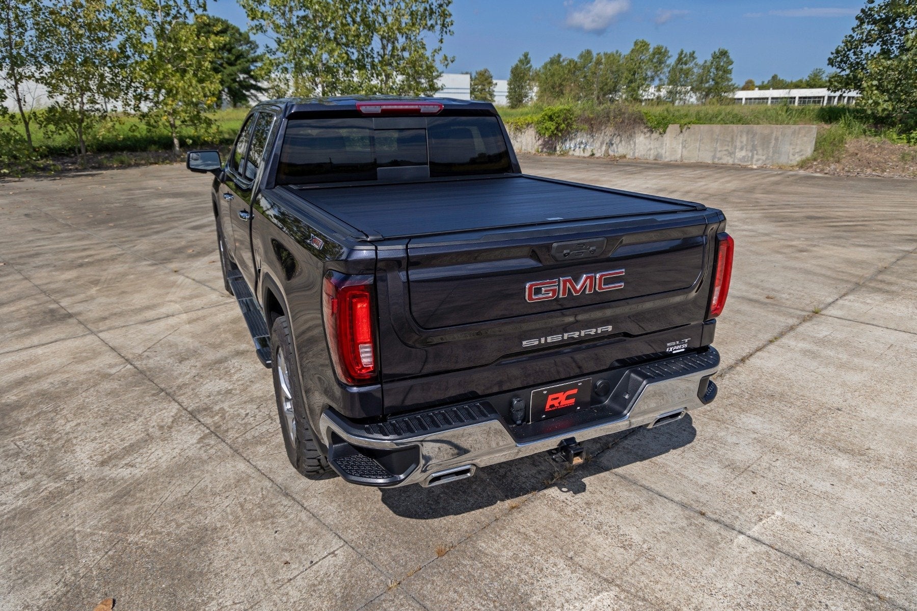 Rough Country Powered Electric Retractable Tonneau Cover for 19-26 Silverado Sierra - 5' 10" Bed