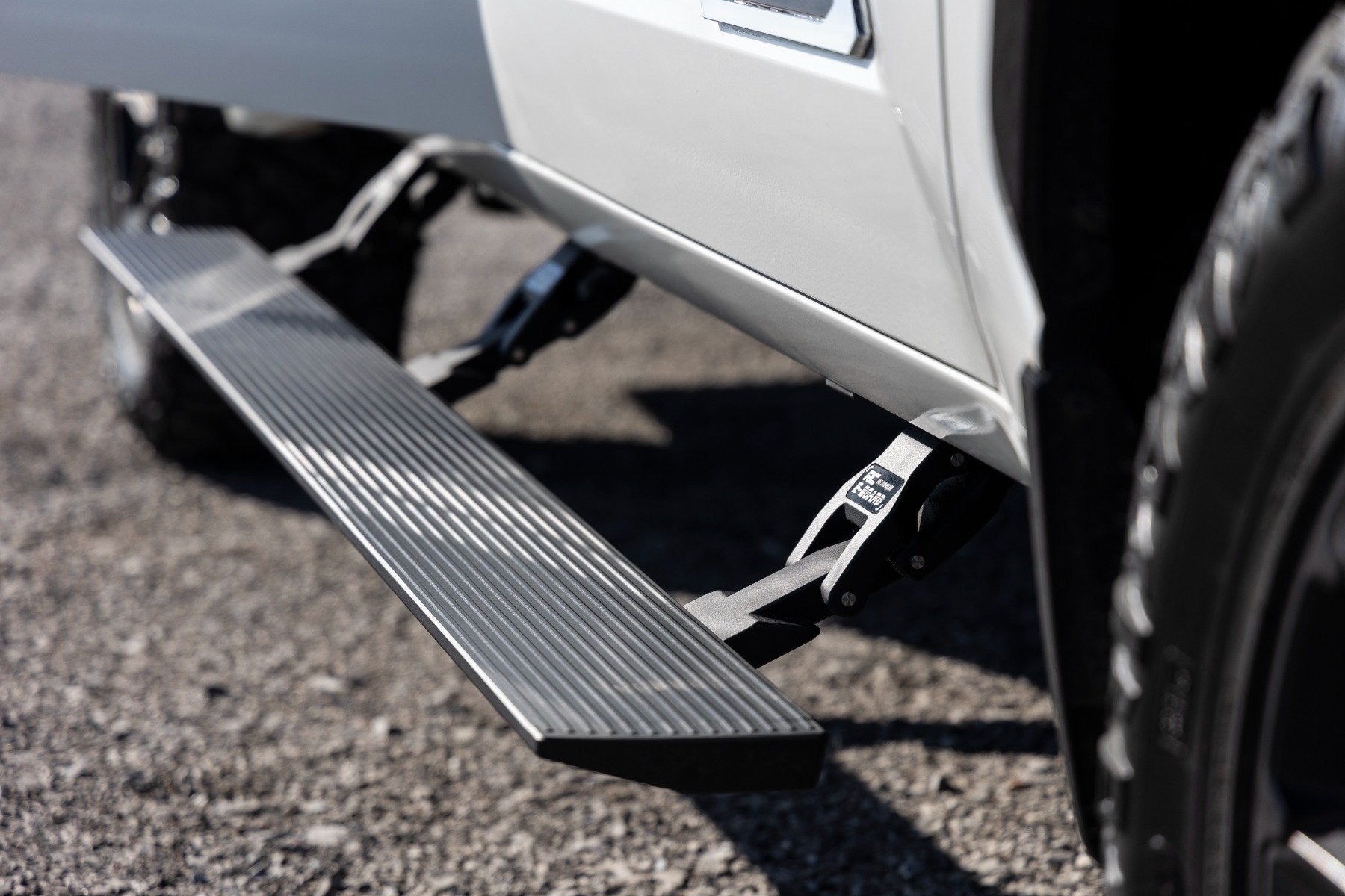 Rough Country Bolt on Power Drop Down Running Boards for 2022-2025 Toyota Tundra