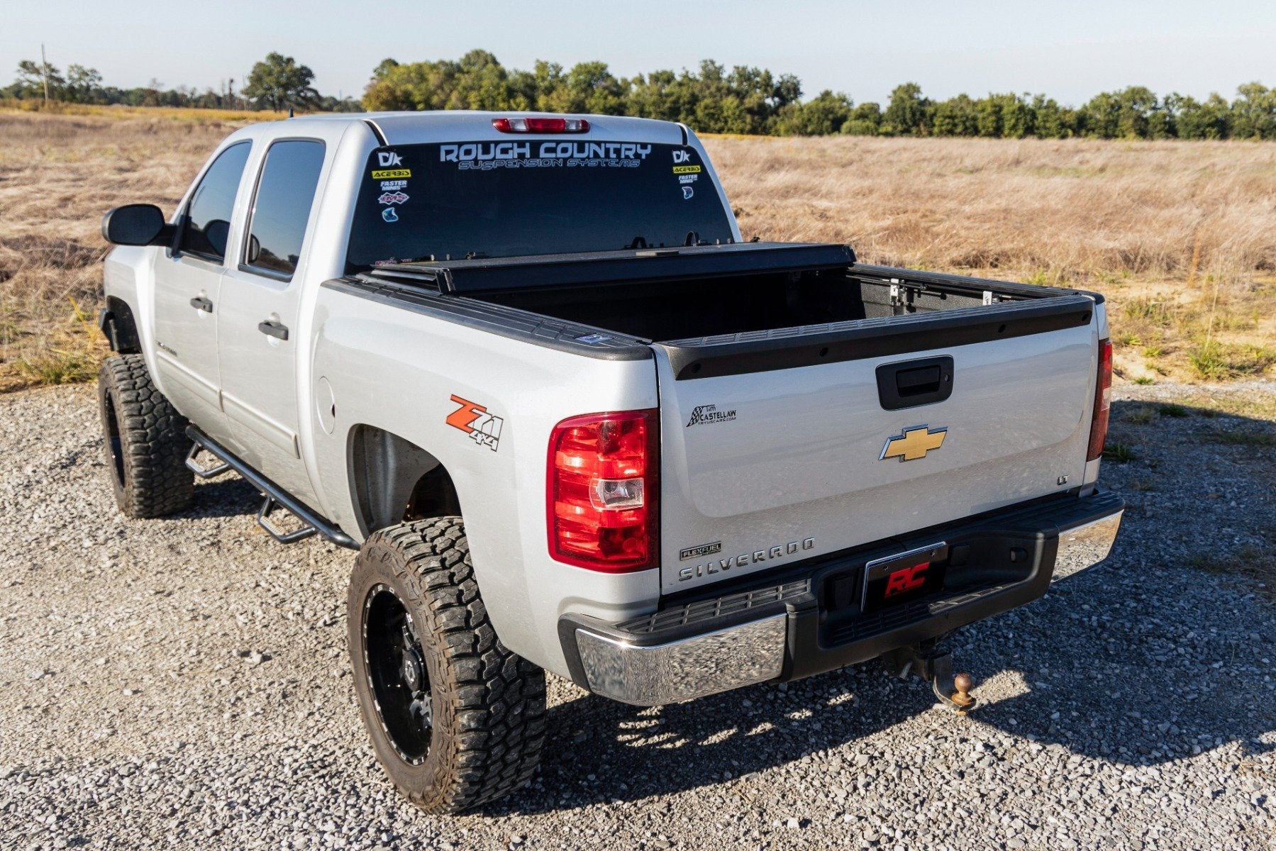 Rough Country Hard Tri-Fold Flip up Tonneau Cover for 2007-2013 GM Silverado Sierra 1500