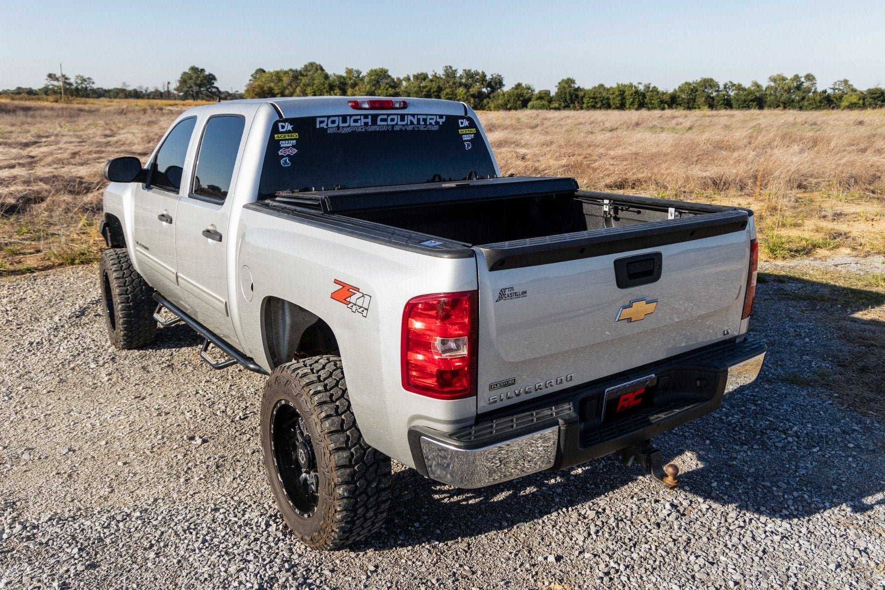 Rough Country Hard Tri-Fold Flip up Tonneau Cover for 2007-2013 GM Silverado Sierra 1500
