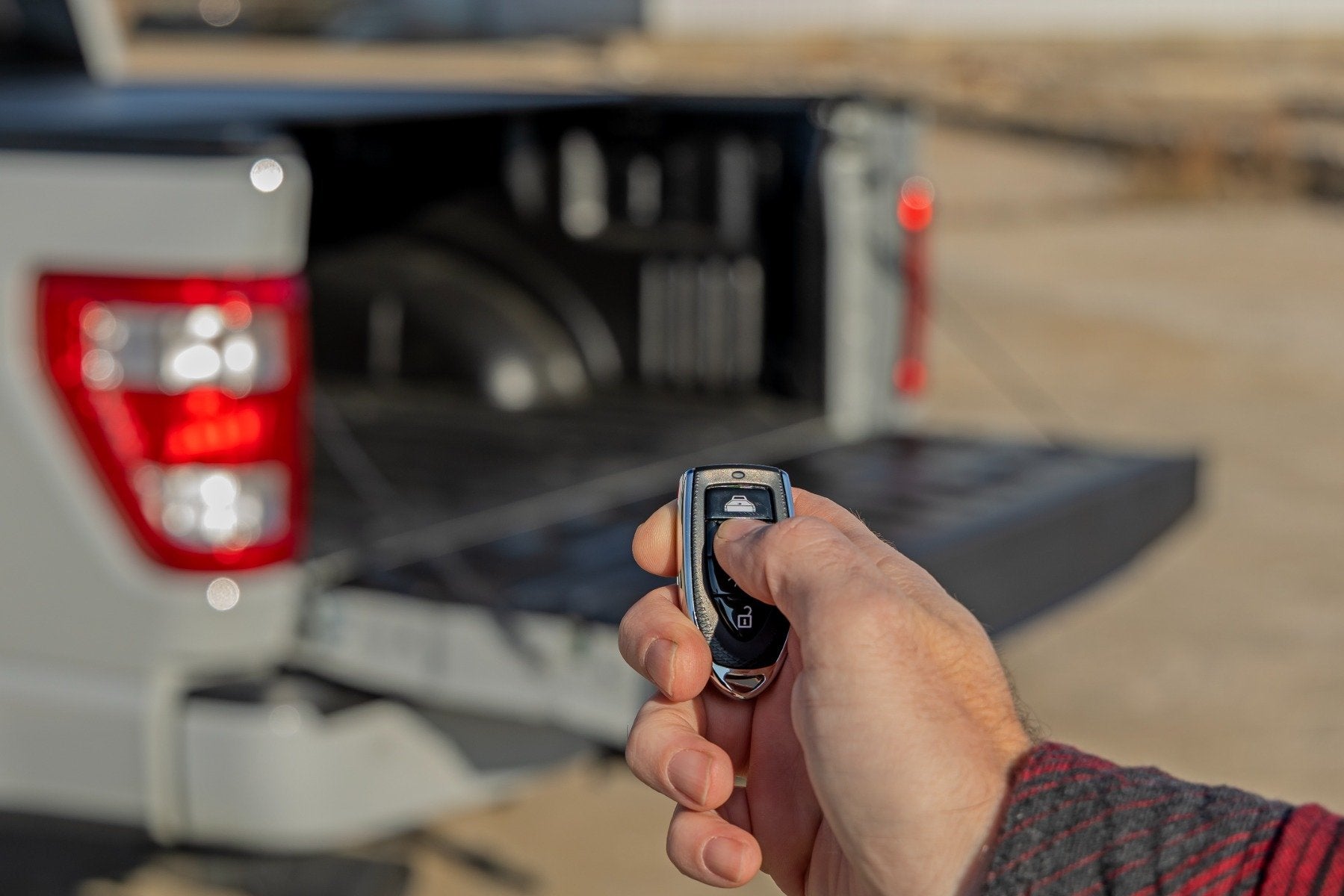 Rough Country Powered Electric Retractable Tonneau Cover for 2017-2026 Ford Raptor - 5' 7" Bed