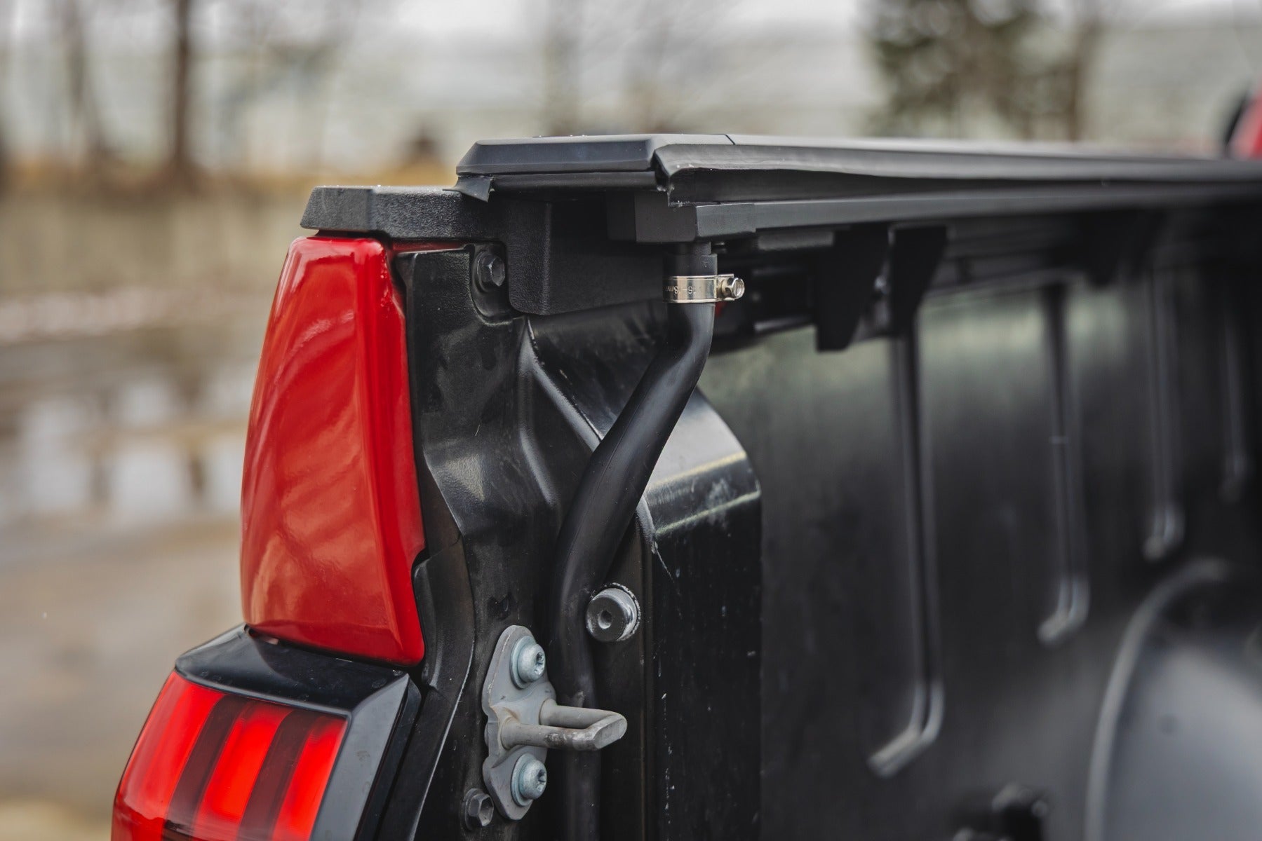 RC Powered Electric Retractable T-Slot Tonneau Cover for 2022-2026 Toyota Tundra Short Bed