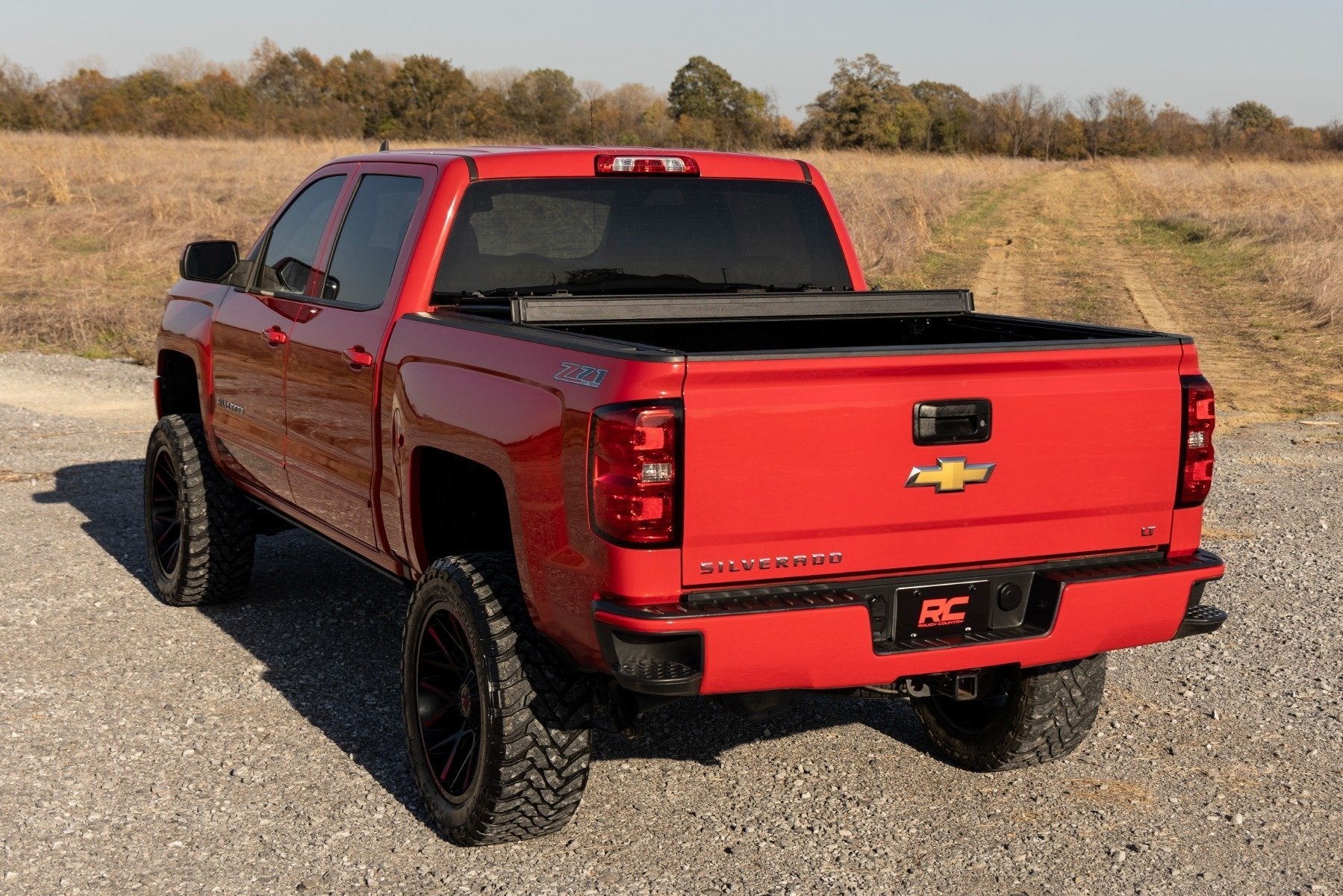 Rough Country Hard Tri Fold Aluminum Tonneau Cover for 2014-2019 GMC Sierra 1500 2500HD 3500HD