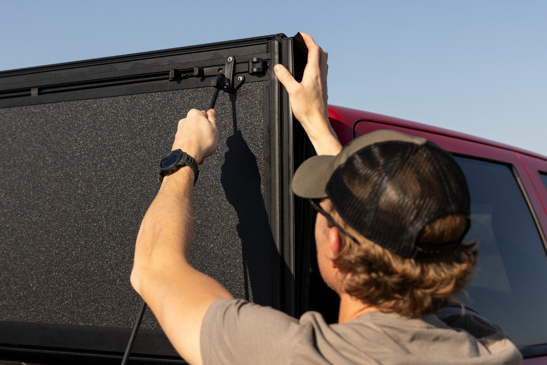 Rough Country Hard Tri Fold Aluminum Tonneau Cover for 2014-2019 GMC Sierra 1500 2500HD 3500HD