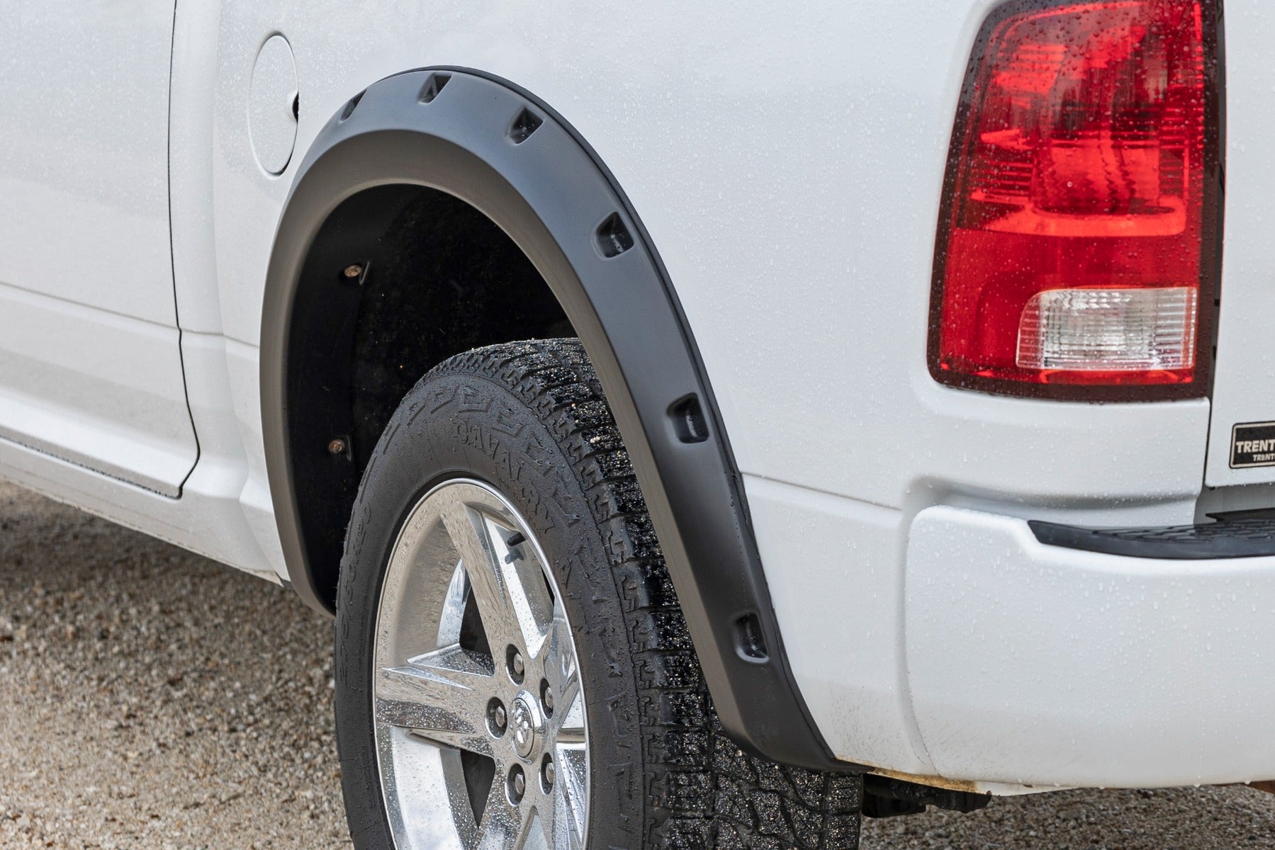 Pocket Fender Flares | PX8 Black Crystal | Ram 1500 2WD/4WD (2009-2018 & Classic)