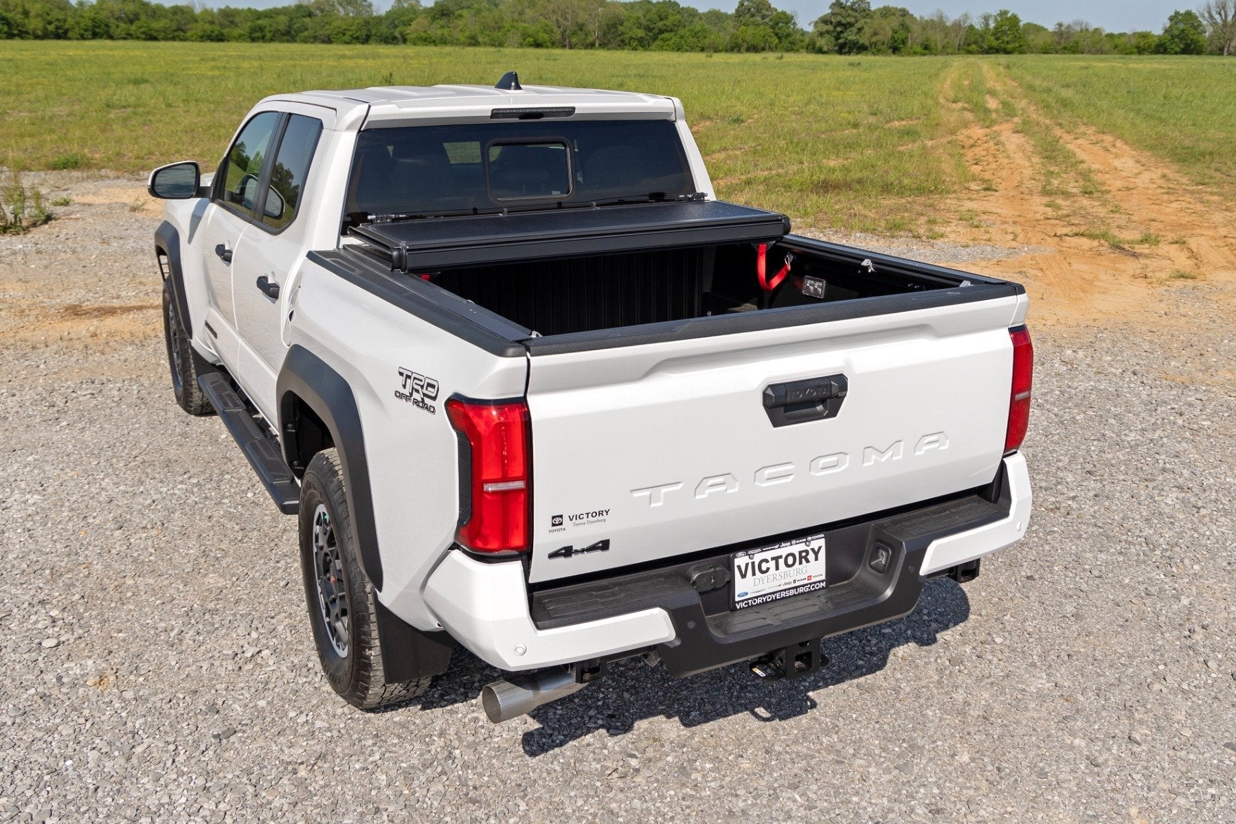 Rough Country Aluminum Low Profile Tonneau Bed Cover for 2024-2026 Toyota Tacoma