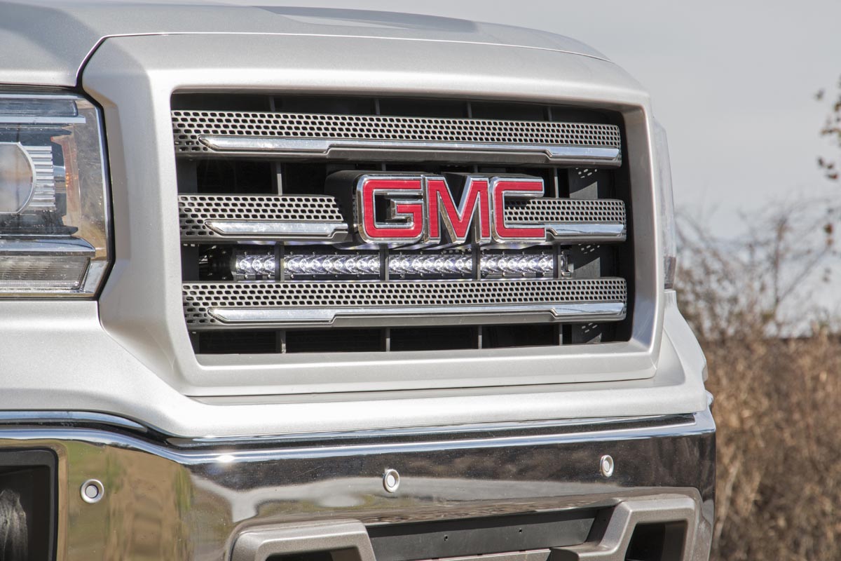 LED Light Kit | Behind Grille Mount | 30" Chrome Single Row | Chevy/GMC 1500 (14-18 & Classic)