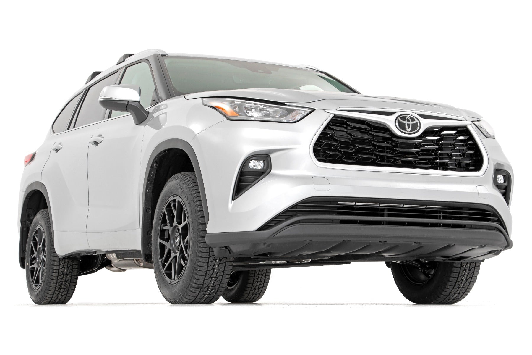 Rough Country 2" Lift Kit for 2020 Toyota Highlander 4WD