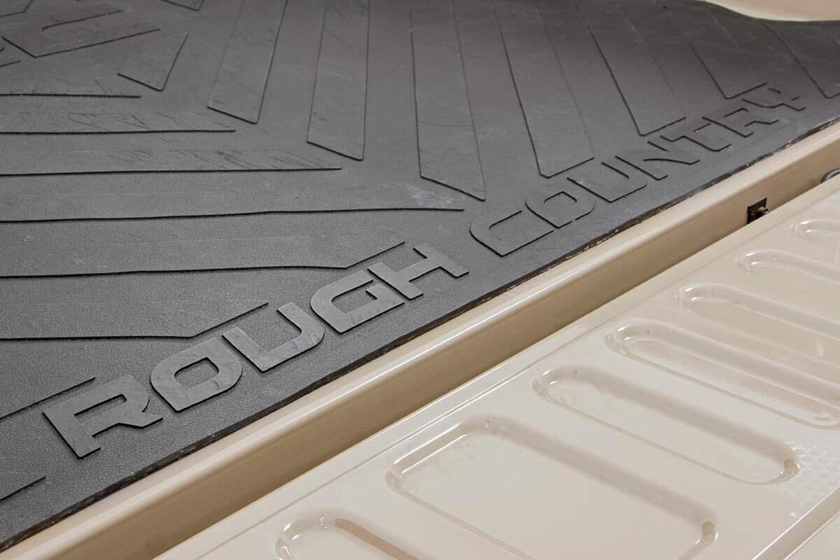 Bed Mat | 5'7" Bed | RC Logo | Ram 1500 (19-26)/1500 TRX (21-24)